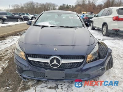Piąte zdjęcie samochodu w środku: 2019 MERCEDES-BENZ CLA 250 VIN:WDDSJ4EB3KN725370 - miniatura