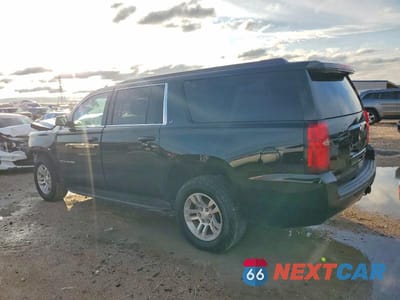 Drugie zdjęcie samochodu z przodu: 2019 CHEVROLET SUBURBAN K1500 LT VIN:1GNSKHKC1KR390296 - miniatura