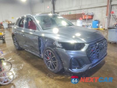 Czwarte zdjęcie samochodu z boku: 2023 AUDI SQ5 PREMIUM PLUS VIN:WA1B4AFY0P2161442 - miniatura