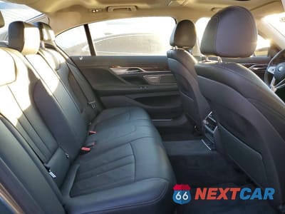 Zdjęcie 10 z 11 samochodu: 2018 BMW 740 XE VIN:WBA7J2C56JG938380 - miniatura