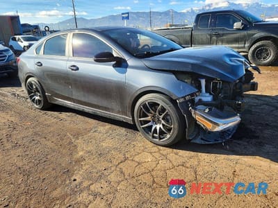 Czwarte zdjęcie samochodu z boku: 2021 KIA FORTE GT VIN:3KPF44AC0ME295029 - miniatura