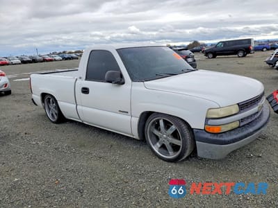 Czwarte zdjęcie samochodu z boku: 2001 CHEVROLET SILVERADO C1500 VIN:1GCEC14W81Z259432 - miniatura