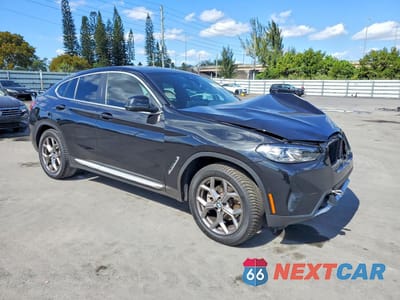 Czwarte zdjęcie samochodu z boku: 2024 BMW X4 XDRIVE30I VIN:5UX33DT09R9U21519 - miniatura