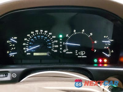 Zdjęcie 9 z 12 samochodu: 2000 LEXUS LX 470 VIN:JT6HT00W7Y0127104 - miniatura