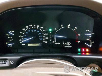 Zdjęcie 9 z 12 samochodu: 2000 LEXUS LX 470 VIN:JT6HT00W7Y0127104 - miniatura