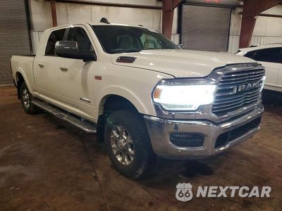 Czwarte zdjęcie samochodu z boku: 2019 RAM 2500 LARAMIE VIN:3C6UR5NJXKG562841 - miniatura