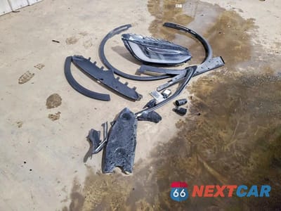 Zdjęcie 13 z 13 samochodu: 2018 TESLA MODEL X VIN:5YJXCAE29JF117455 - miniatura