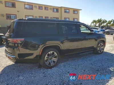 Trzecie zdjęcie samochodu z tyłu: 2024 JEEP WAGONEER L SERIES II VIN:1C4SJSBP8RS104961 - miniatura