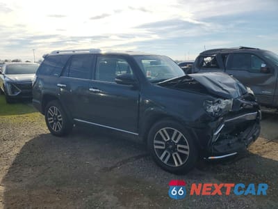 Czwarte zdjęcie samochodu z boku: 2017 TOYOTA 4RUNNER SR5 VIN:JTEZU5JR2H5156475 - miniatura