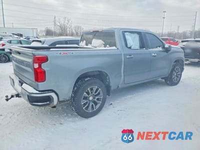 Trzecie zdjęcie samochodu z tyłu: 2024 CHEVROLET SILVERADO K1500 LT-L VIN:1GCPDKEK5RZ244003 - miniatura