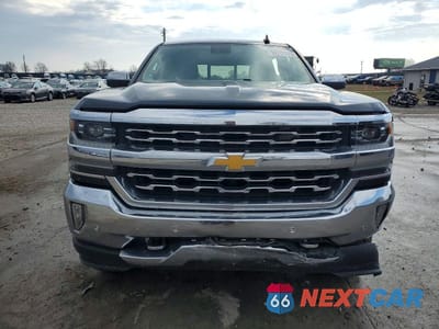 Piąte zdjęcie samochodu w środku: 2018 CHEVROLET SILVERADO K1500 LTZ VIN:3GCUKSEC5JG374837 - miniatura
