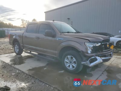 Czwarte zdjęcie samochodu z boku: 2019 FORD F150 SUPERCREW VIN:1FTEW1CBXKKC40493 - miniatura
