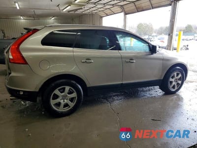 Trzecie zdjęcie samochodu z tyłu: 2012 VOLVO XC60 3.2 VIN:YV4952DL8C2319676 - miniatura