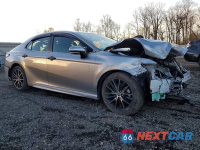 Czwarte zdjęcie samochodu z boku: 2023 TOYOTA CAMRY SE NIGHT SHADE VIN:4T1G11AKXPU736881 - miniatura