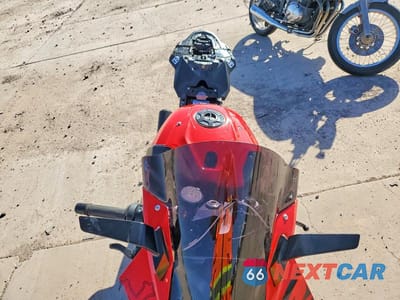 Piąte zdjęcie samochodu w środku: 2024 BMW S 1000 RR VIN:WB10E6306R6J99420 - miniatura