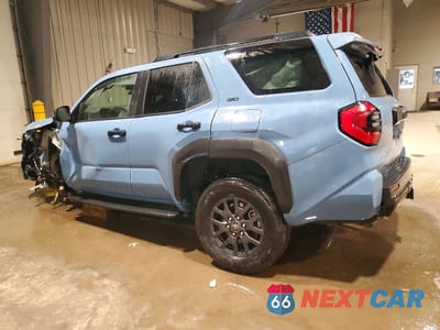 Drugie zdjęcie samochodu z przodu: 2025 TOYOTA 4RUNNER SR5 VIN:JTEVA5BR7S5021666 - miniatura