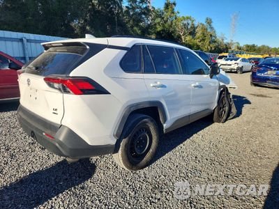 Trzecie zdjęcie samochodu z tyłu: 2020 TOYOTA RAV4 LE VIN:2T3F1RFV1LC120938 - miniatura