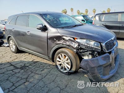 Czwarte zdjęcie samochodu z boku: 2019 KIA SORENTO LX VIN:5XYPGDA50KG486169 - miniatura