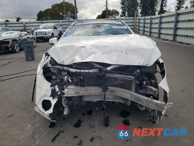 Piąte zdjęcie samochodu w środku: 2020 MERCEDES-BENZ GLA 250 4MATIC VIN:W1NTG4GB9LU029154 - miniatura