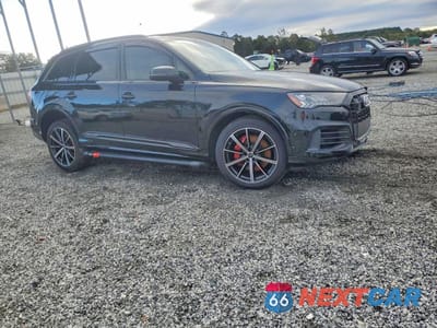 Czwarte zdjęcie samochodu z boku: 2024 AUDI Q7 PREMIUM PLUS VIN:WA1LXBF73RD006304 - miniatura