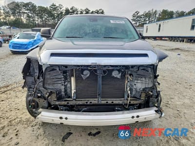 Piąte zdjęcie samochodu w środku: 2021 TOYOTA TUNDRA SR5 VIN:5TFRY5F18MX284827 - miniatura