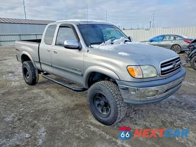 Czwarte zdjęcie samochodu z boku: 2002 TOYOTA TUNDRA SR5 V8 VIN:5TBBT44132S249296 - miniatura