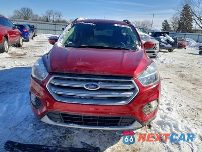 Piąte zdjęcie samochodu w środku: 2018 FORD ESCAPE SE VIN:1FMCU0GD7JUD03258 - miniatura