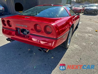 Czwarte zdjęcie samochodu z boku: 1990 CHEVROLET CORVETTE VIN:1G1YY2385L5119459 - miniatura