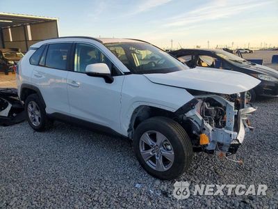 Czwarte zdjęcie samochodu z boku: 2025 TOYOTA RAV4 XLE VIN:2T3P1RFV9SW596288 - miniatura