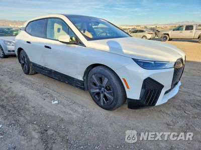 Czwarte zdjęcie samochodu z boku: 2023 BMW IX XDRIVE50 VIN:WB523CF09PCM75997 - miniatura
