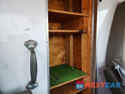 Zdjęcie 11 z 14 samochodu: 2021 CHEVROLET EXPRESS G3500 BOX TRUCK VIN:1GB3GSC79M1200005 - miniatura