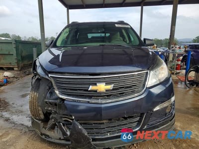 Piąte zdjęcie samochodu w środku: 2017 CHEVROLET TRAVERSE LS VIN:1GNKRFED5HJ207588 - miniatura