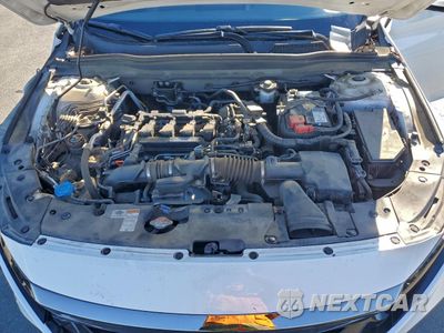 Zdjęcie 11 z 15 samochodu: 2018 HONDA ACCORD SPORT VIN:1HGCV1F30JA255542 - miniatura