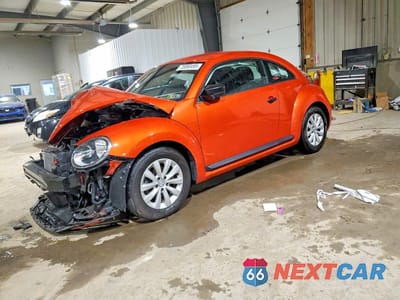 2018 VOLKSWAGEN BEETLE S 3VWFD7AT1JM711508 - główne zdjęcie licytacji z USA - miniatura