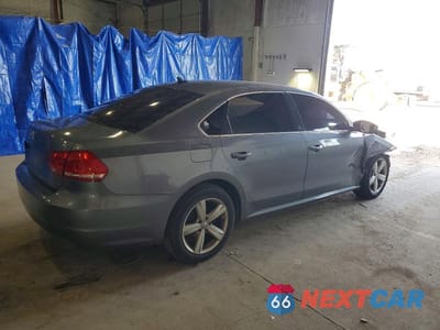 Trzecie zdjęcie samochodu z tyłu: 2012 VOLKSWAGEN PASSAT SE VIN:1VWBH7A30CC022602 - miniatura