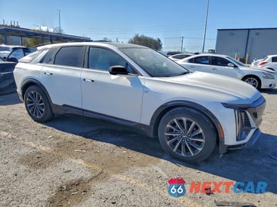 Czwarte zdjęcie samochodu z boku: 2024 CADILLAC LYRIQ SPORT VIN:1GYKPVRK4RZ120893 - miniatura