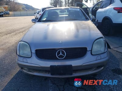 Piąte zdjęcie samochodu w środku: 2003 MERCEDES-BENZ SLK 230 KOMPRESSOR VIN:WDBKK49FX3F293925 - miniatura