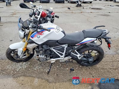 Trzecie zdjęcie samochodu z tyłu: 2020 BMW R 1250 R VIN:WB10J7307LZG69724 - miniatura