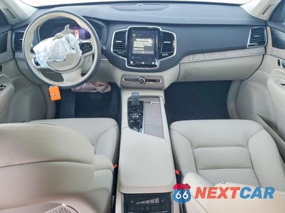 Zdjęcie 8 z 11 samochodu: 2024 VOLVO XC90 PLUS VIN:YV4062JEXR1176711 - miniatura