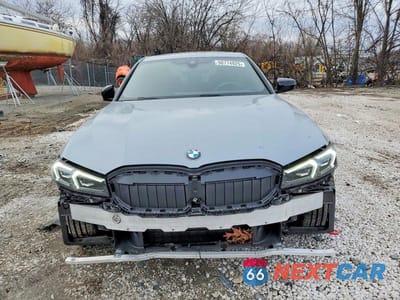 Piąte zdjęcie samochodu w środku: 2023 BMW 330XI VIN:3MW89FF04P8D76636 - miniatura