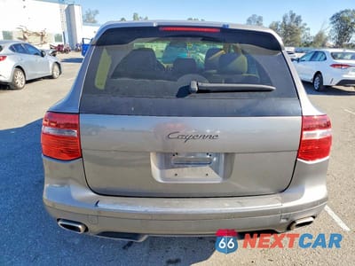 Zdjęcie 6 z 13 samochodu: 2010 PORSCHE CAYENNE VIN:WP1AA2AP3ALA05863 - miniatura