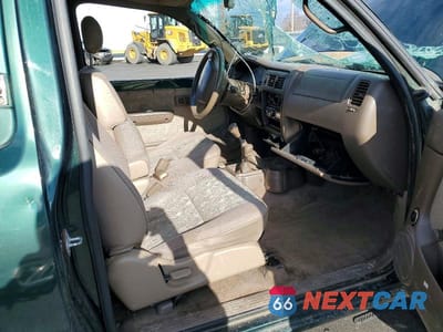 Zdjęcie 8 z 13 samochodu: 2000 TOYOTA TACOMA XTRACAB VIN:4TAWM72N0YZ614503 - miniatura