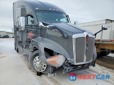 Zdjęcie 9 z 10 samochodu: 2024 KENWORTH T680 SEMI TRUCK VIN:1XKYD49X1RJ319840 - miniatura