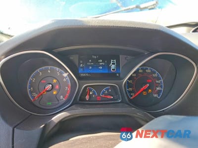 Zdjęcie 9 z 12 samochodu: 2016 FORD FOCUS RS VIN:WF0DP3TH7G4116750 - miniatura