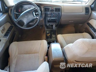 Zdjęcie 8 z 11 samochodu: 2000 TOYOTA 4RUNNER SR5 VIN:JT3HN86R9Y0302511 - miniatura