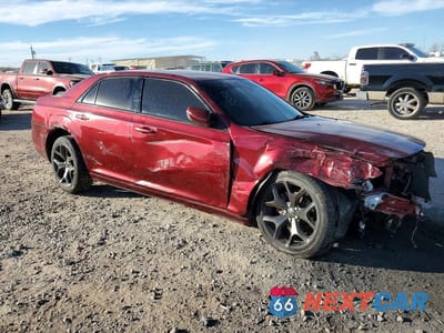 Czwarte zdjęcie samochodu z boku: 2021 CHRYSLER 300 S VIN:2C3CCABG7MH585461 - miniatura
