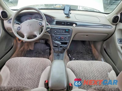 Zdjęcie 8 z 12 samochodu: 2000 CHEVROLET MALIBU VIN:1G1ND52J6Y6147020 - miniatura