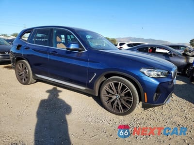 Czwarte zdjęcie samochodu z boku: 2023 BMW X3 SDRIVE30I VIN:5UX43DP09P9T08570 - miniatura