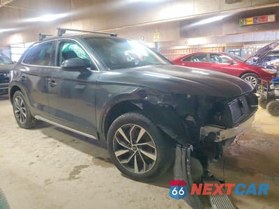 Czwarte zdjęcie samochodu z boku: 2021 AUDI Q5 PREMIUM PLUS VIN:WA1BAAFY5M2113326 - miniatura