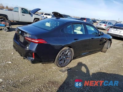 Trzecie zdjęcie samochodu z tyłu: 2024 BMW I5 EDRIVE 40 VIN:WBY33FK03RCP15661 - miniatura